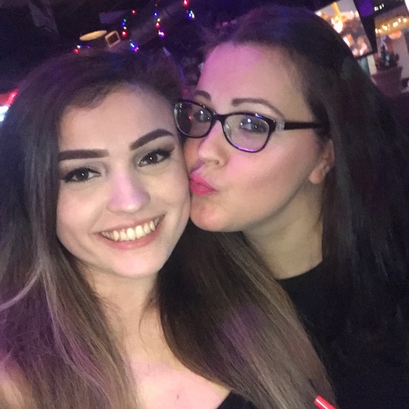 Meet your Posher, Victoria - Picture 1 of 1